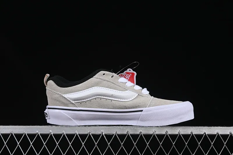 All categories Vans Vans series Vans Low Vans low-top Vans Knu Skool Vans low-top retro casual fat bread shoes VN0009QCBLK